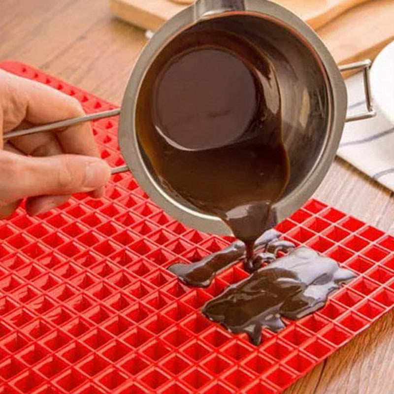 Silicone Red Pyramid BBQ Nonstick Baking Mat 39x27cm by Endo33 Markets