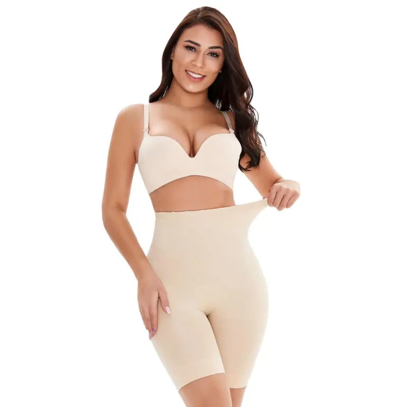 High waisted and flat angle waistband beauty pants